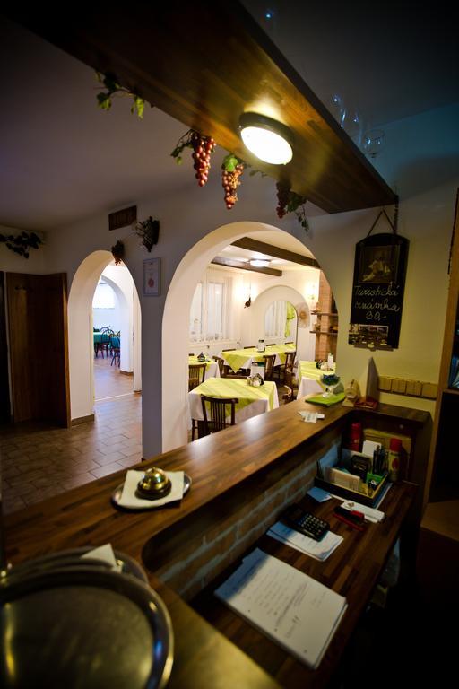 Penzion U Kraliku Kurdějov Zewnętrze zdjęcie